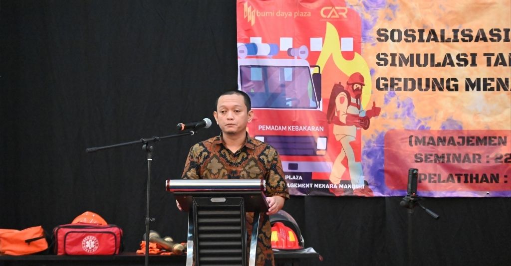Lukman Ariefin selaku Deputy Department Head Building Operation BDP menyampaikan sambutan saat sesi sosialisasi MKKG Menara Mandiri. (sumber: BDP)